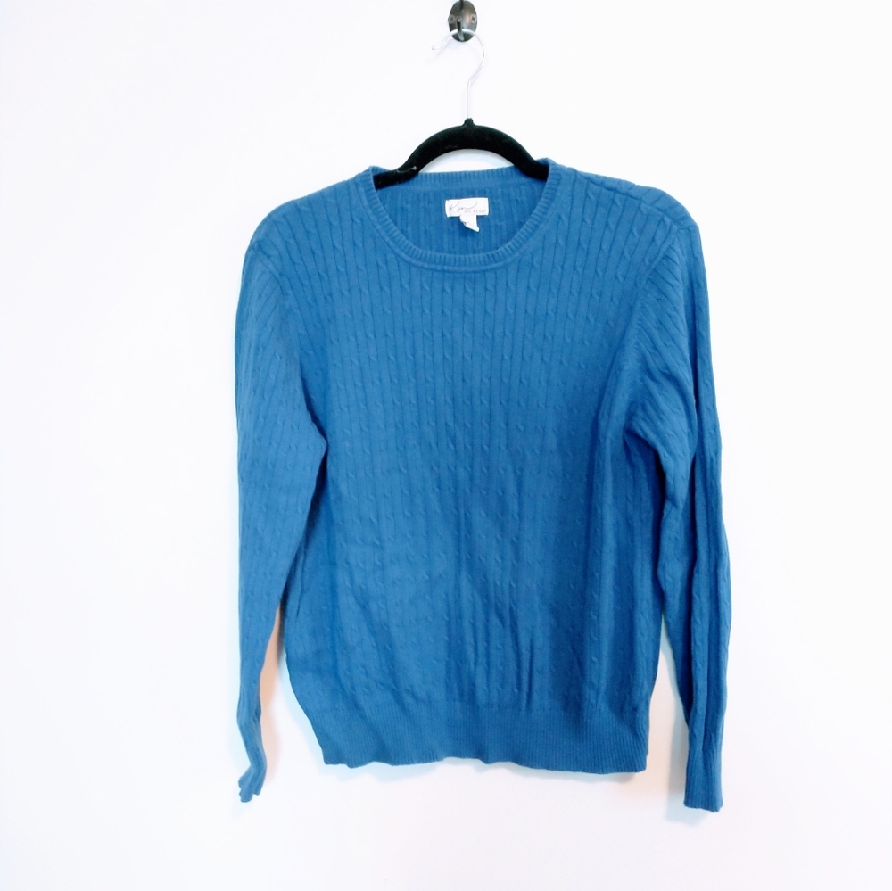 Kim Rogers blue cable knit long sleeve heavy knit sweater. Has some fading and w